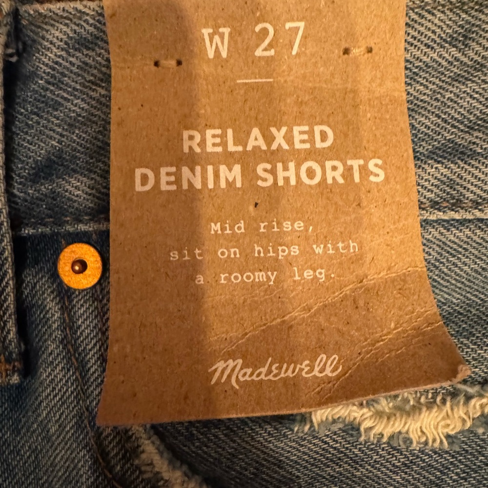 Madewell NWT Relaxed Denim Shorts in Renfield Wash Deconstructed Edition Size 27 - Picture 8 of 9